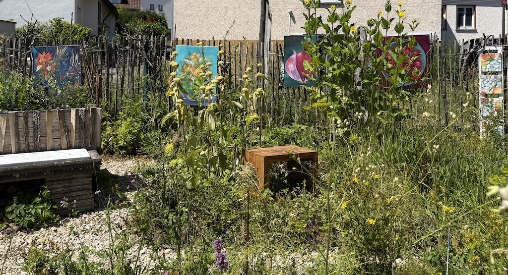 Kunst im Garten Feldrennach: Meine Bilder im Wildbienenheim