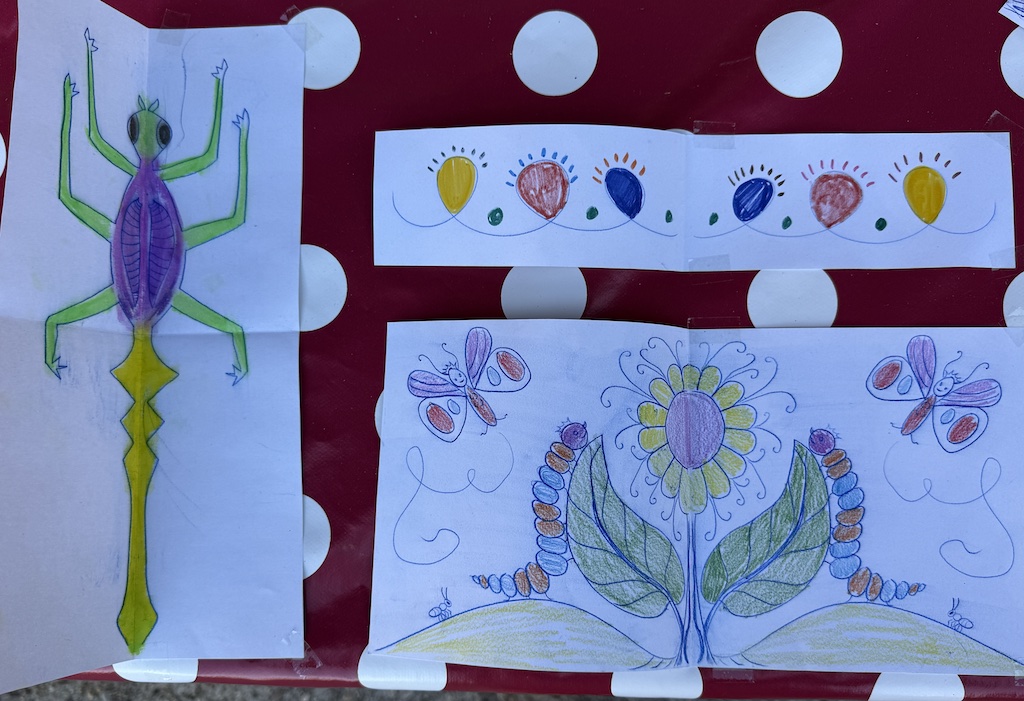 Kinder malten ihre Blumen und Insekten bei Kunst im Garten Feldrennach.